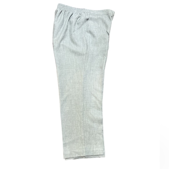 Alfred Dunner 8P Elastic Waist Polyester Short Pants 2 side pockets Light gray - Picture 9 of 13